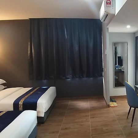 Good 9 Hotel - Cahaya Kota Puteri Пасір-Ґуданґ Екстер'єр фото