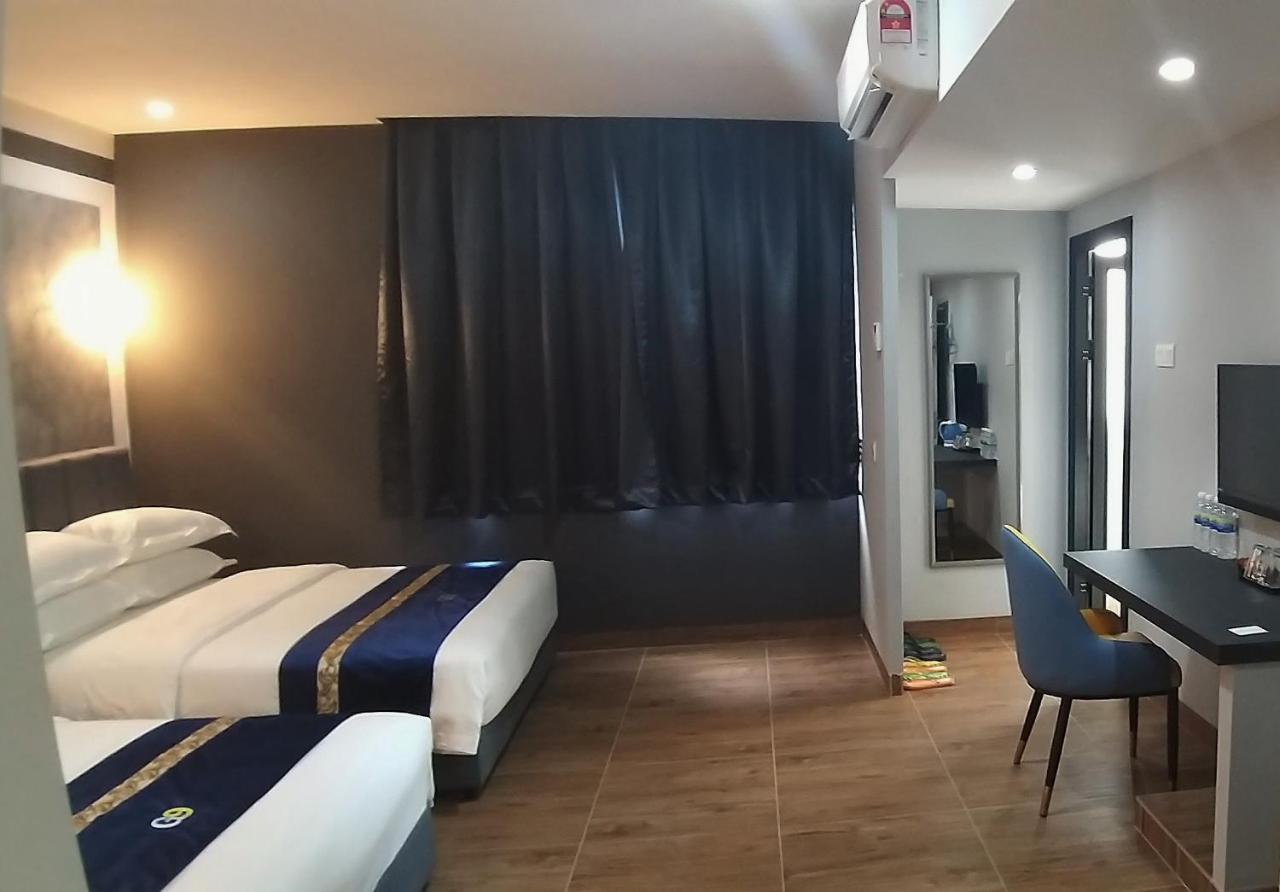 Good 9 Hotel - Cahaya Kota Puteri Пасір-Ґуданґ Екстер'єр фото