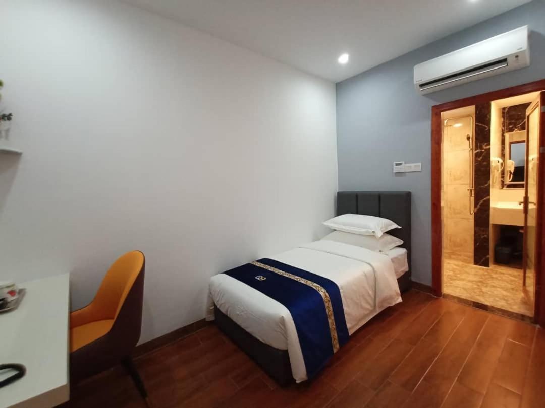 Good 9 Hotel - Cahaya Kota Puteri Пасір-Ґуданґ Екстер'єр фото