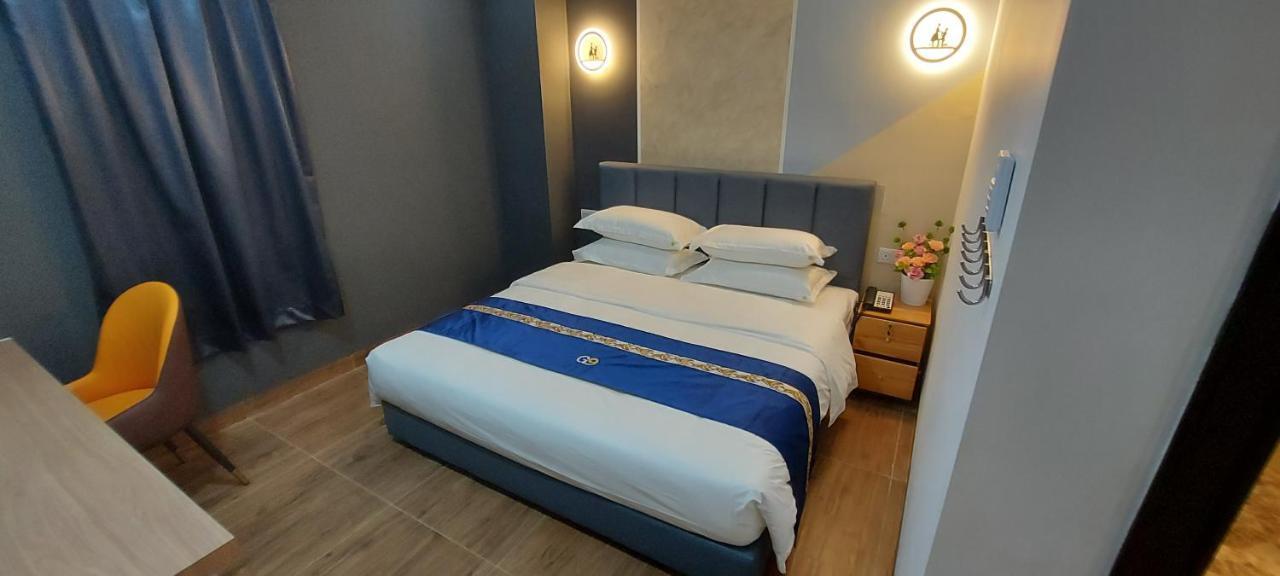 Good 9 Hotel - Cahaya Kota Puteri Пасір-Ґуданґ Екстер'єр фото
