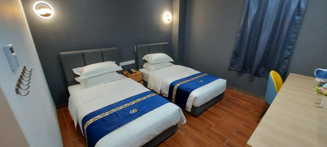 Good 9 Hotel - Cahaya Kota Puteri Пасір-Ґуданґ Екстер'єр фото
