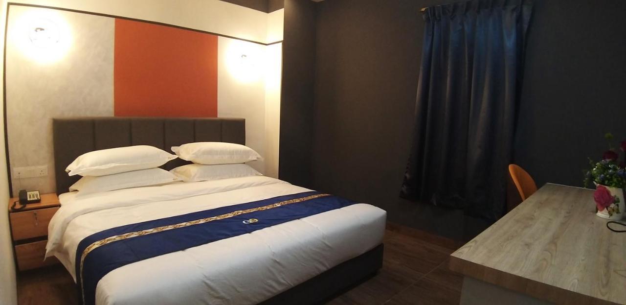 Good 9 Hotel - Cahaya Kota Puteri Пасір-Ґуданґ Екстер'єр фото