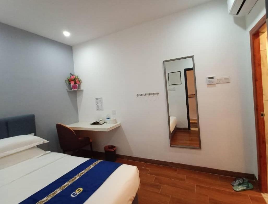 Good 9 Hotel - Cahaya Kota Puteri Пасір-Ґуданґ Екстер'єр фото