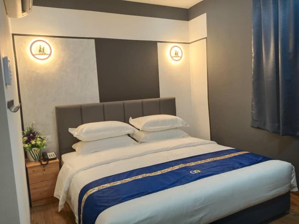 Good 9 Hotel - Cahaya Kota Puteri Пасір-Ґуданґ Екстер'єр фото
